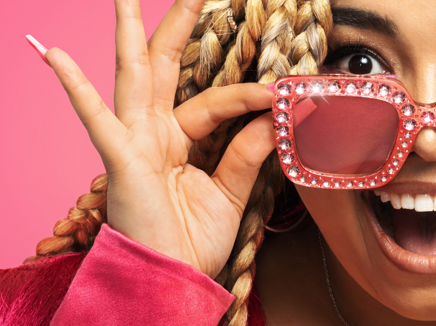 Lyn's Lowdown on Legally Blonde by Lyn Gardner cover photo