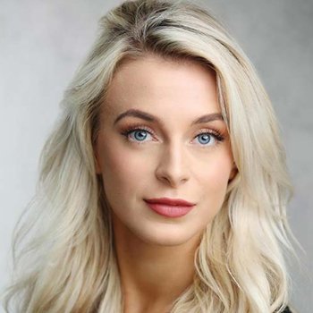 Chloe Saunders
