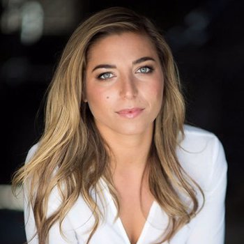 Phoebe Panaretos