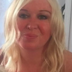 Debbie Isitt