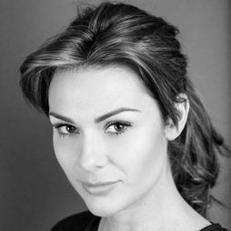 Siobhan Dillon