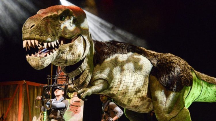 Dinosaur World Live
