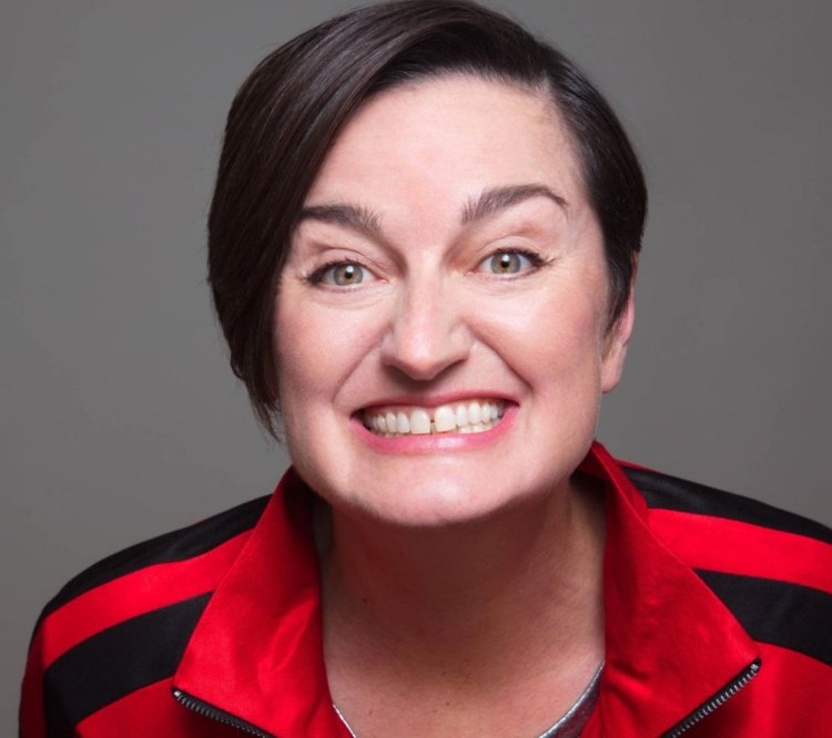 Zoe Lyons: Entry Level Human on Stagedoor