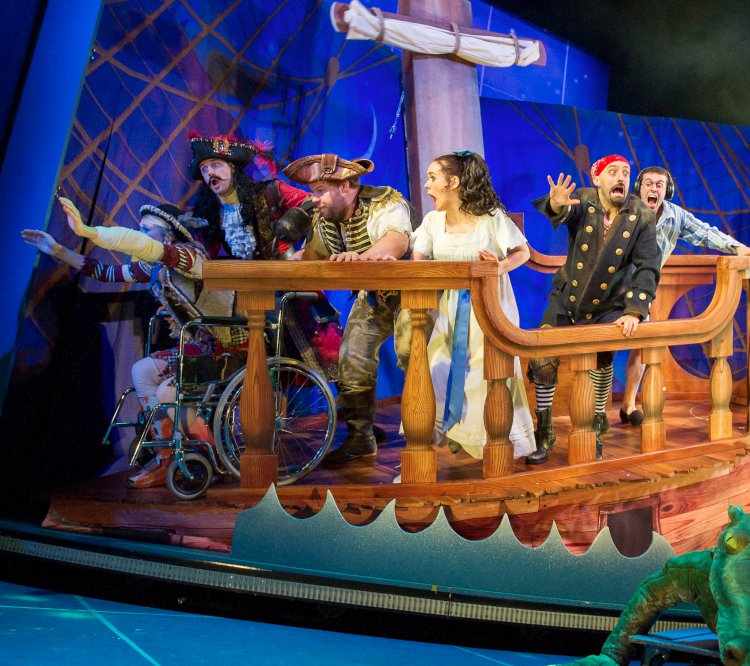 Peter Pan Goes Wrong