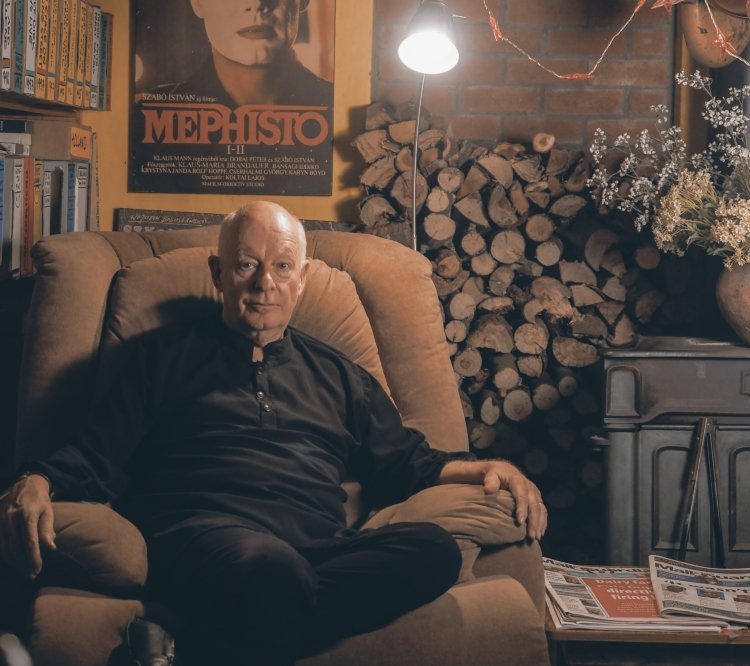 Pieter-Dirk Uys: When in Doubt Say Darling on Stagedoor