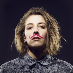 Sarah Keyworth: Dark Horse