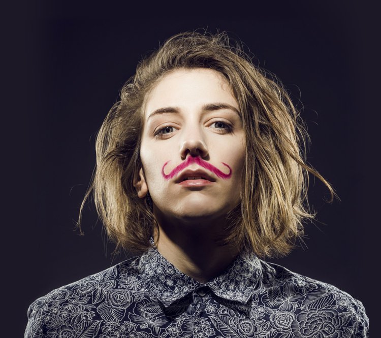 Sarah Keyworth: Dark Horse on Stagedoor