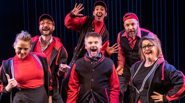 Showstopper Improvised Musical