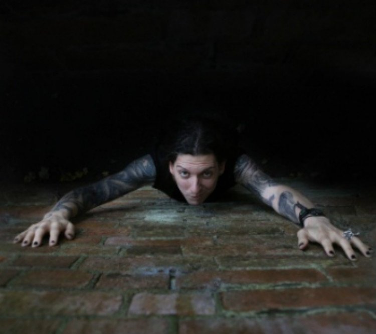 Andrew O'Neill Is Trapped Down A Well Tickets London Theatre